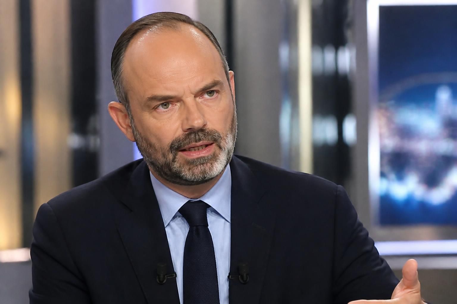 Édouard Philippe s’exprime en direct sur France 2, suite à la déclaration de candidature de Marine Le Pen, relayée par Europe 1 et l’AFP suivez en direct sur france 2 la réaction d'édouard philippe à l'annonce officielle de la candidature de marine le pen, avec les commentaires relayés par europe 1 et l'afp.