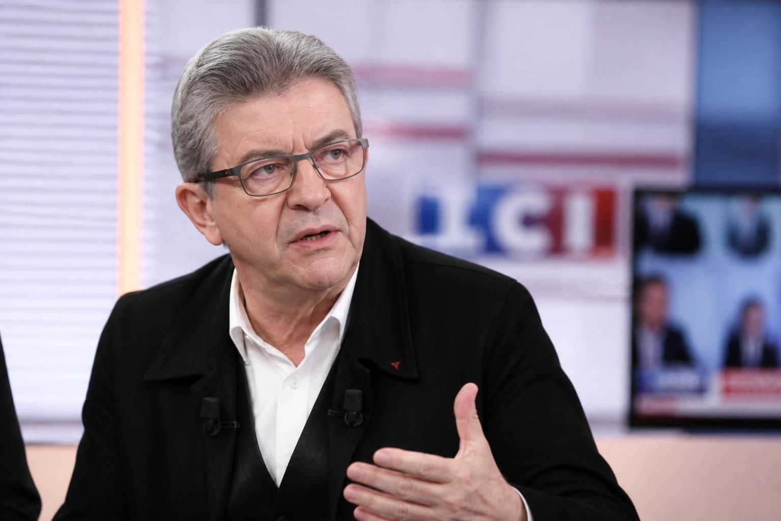 jean-luc mélenchon réagit à son intervention sur lci et partage ses échanges sur x après son passage télévisé, offrant un aperçu complet de ses positions et débats récents.
